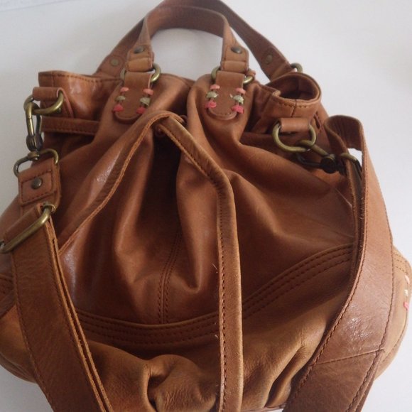 The SAK Leather Draw String Cross Body Shoulder Bag - Picture 3 of 12